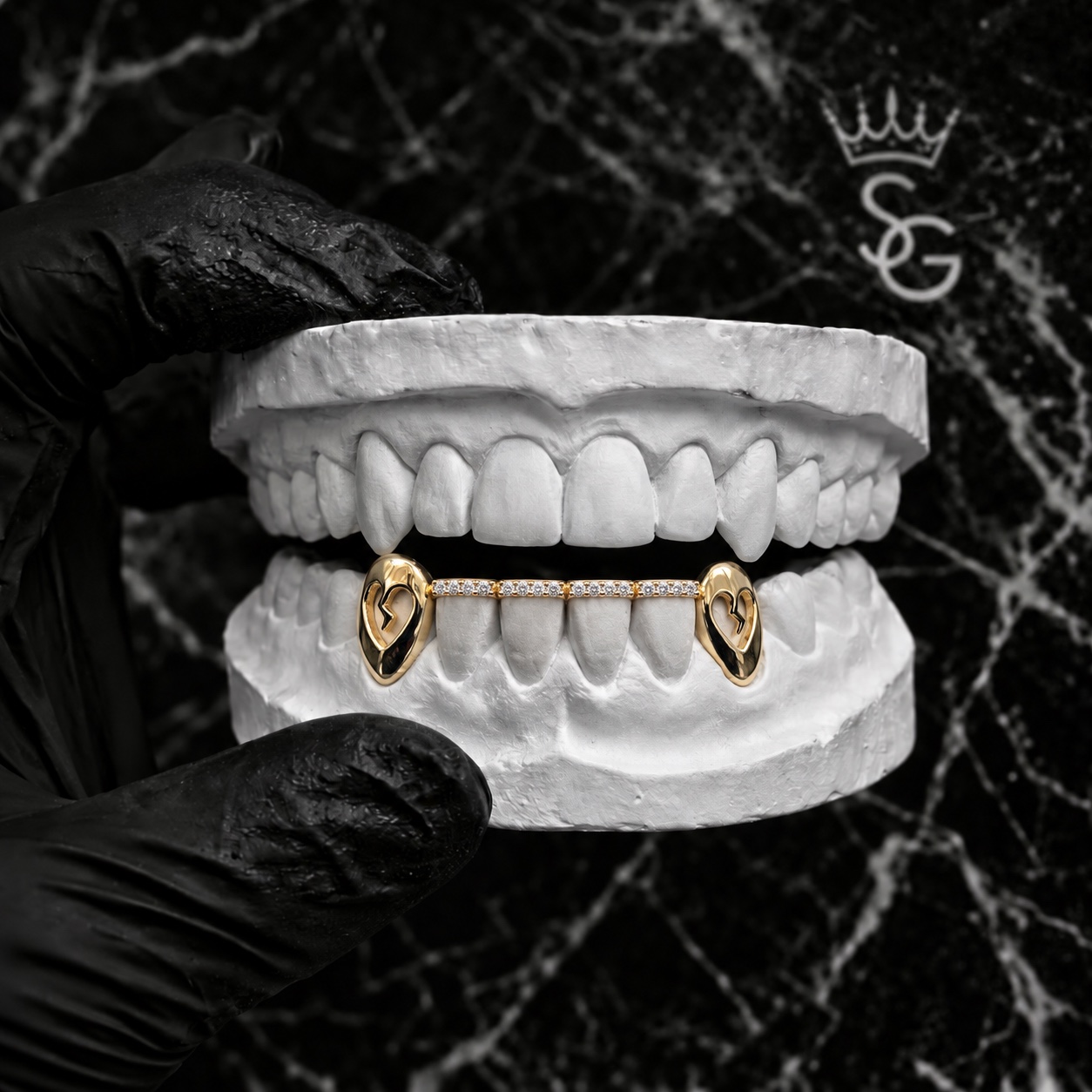 HEART BREAKER - Gold